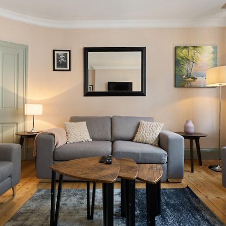 Russell Square Vintage - 2 Cozy Bed Home London Bagian luar foto